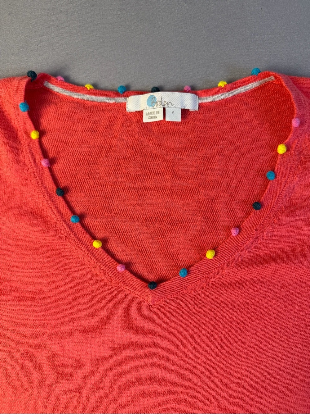 Boden Pink V-Neck Pom Pom Trim Sweater Size Small - Picture 2 of 7